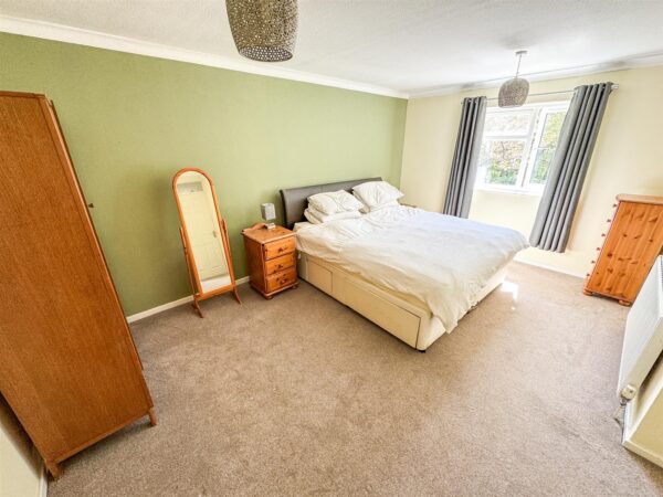 Dunedin Road, Corby