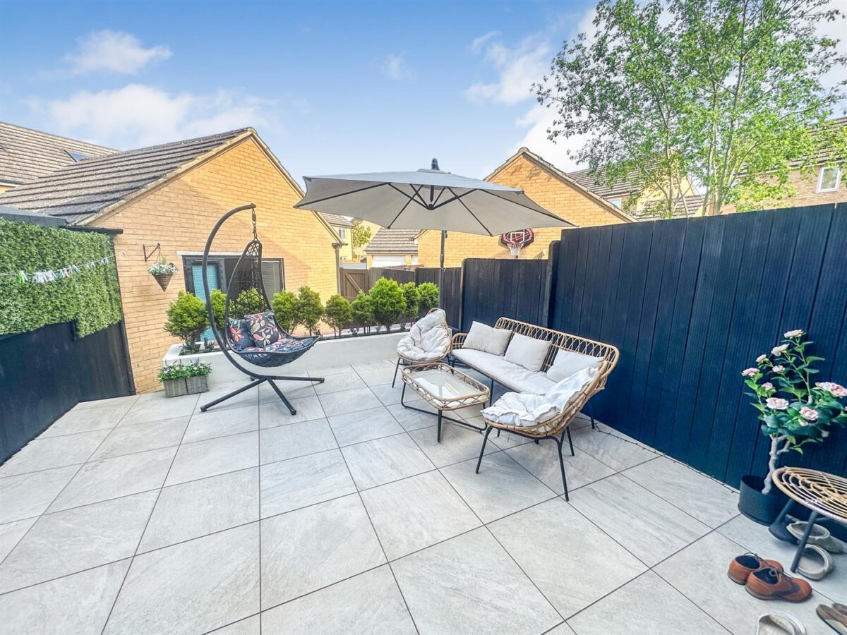 Gunnell Road, Corby