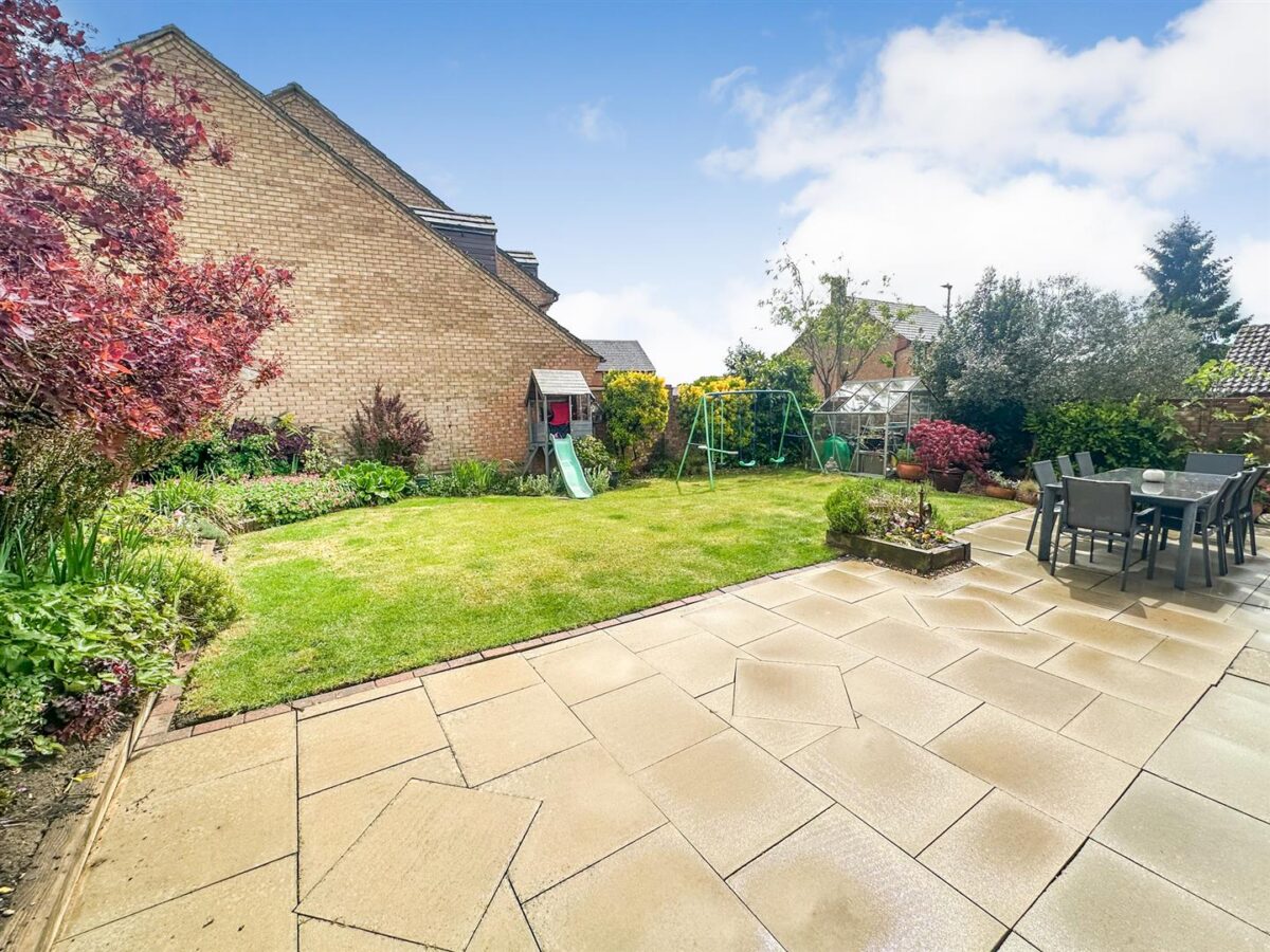 Little Meadow, Great Oakley, Corby