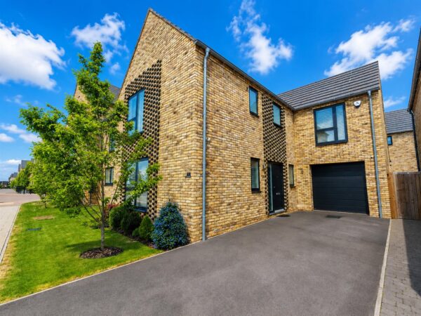 Park View, Corby