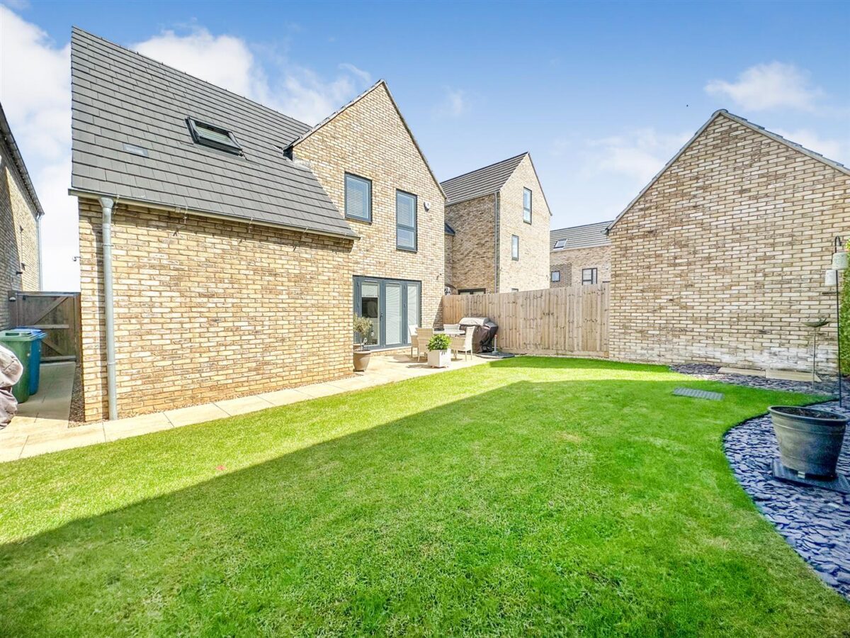 Park View, Corby