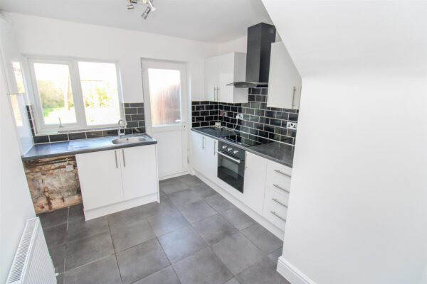 Whitworth Avenue, Corby