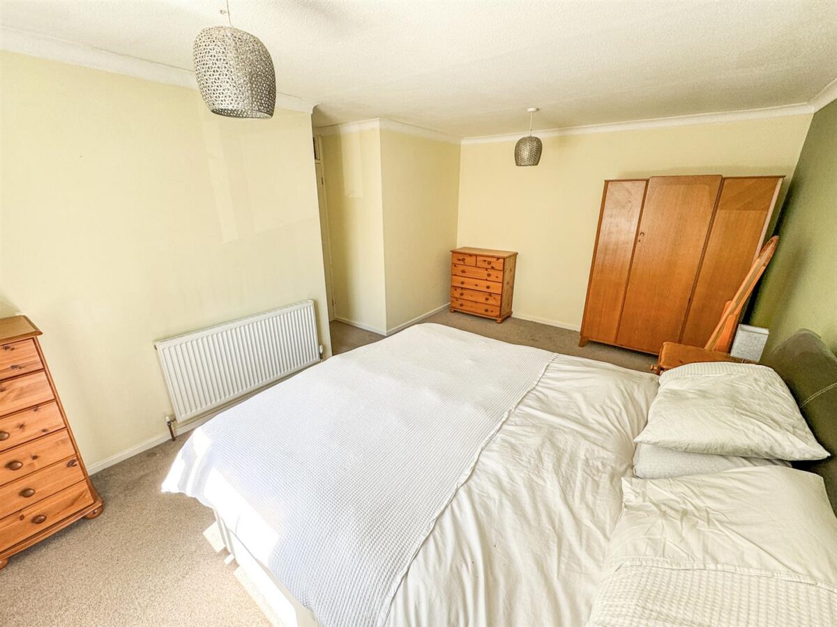 Dunedin Road, Corby