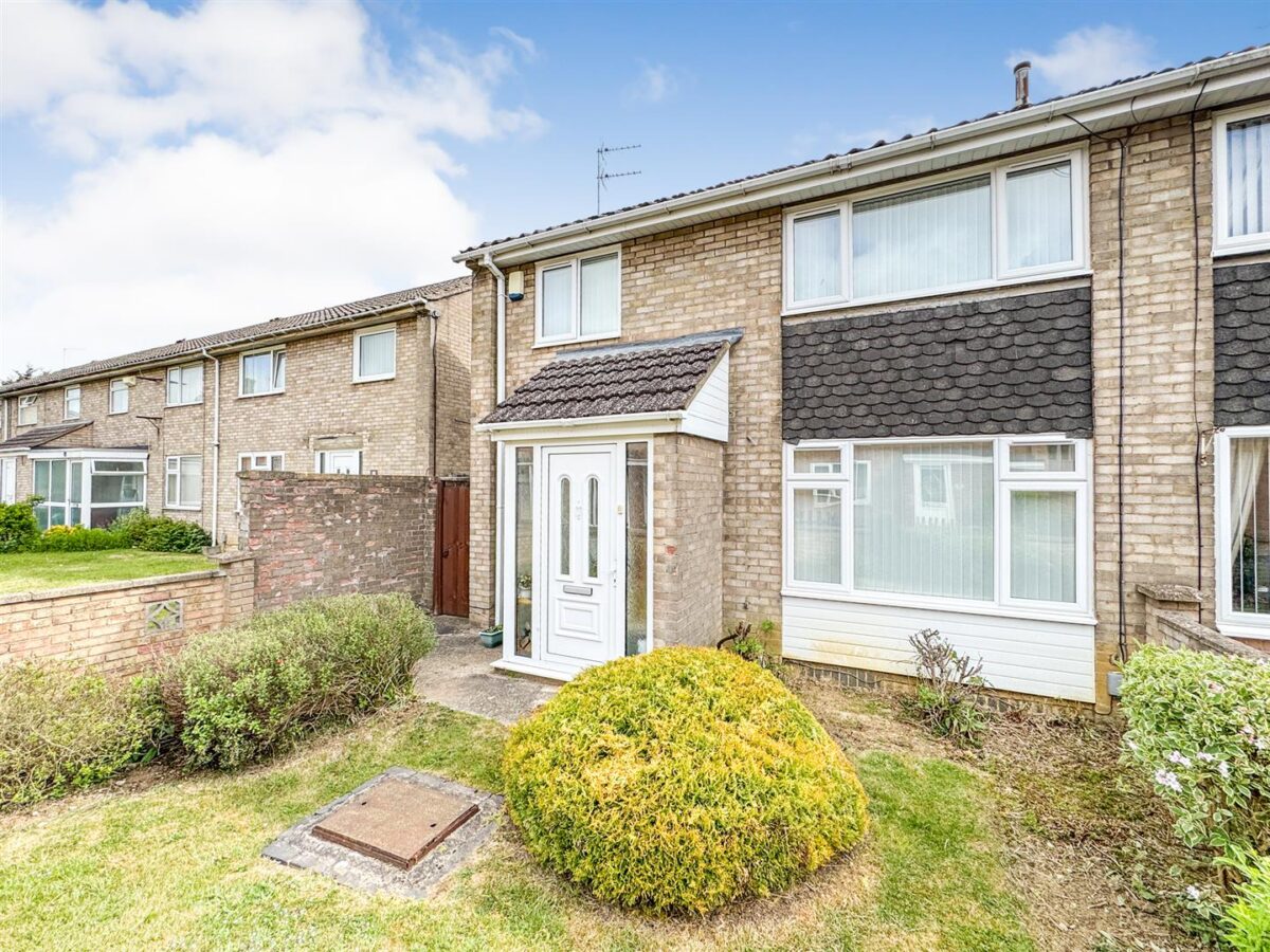 Deveron Walk, Corby