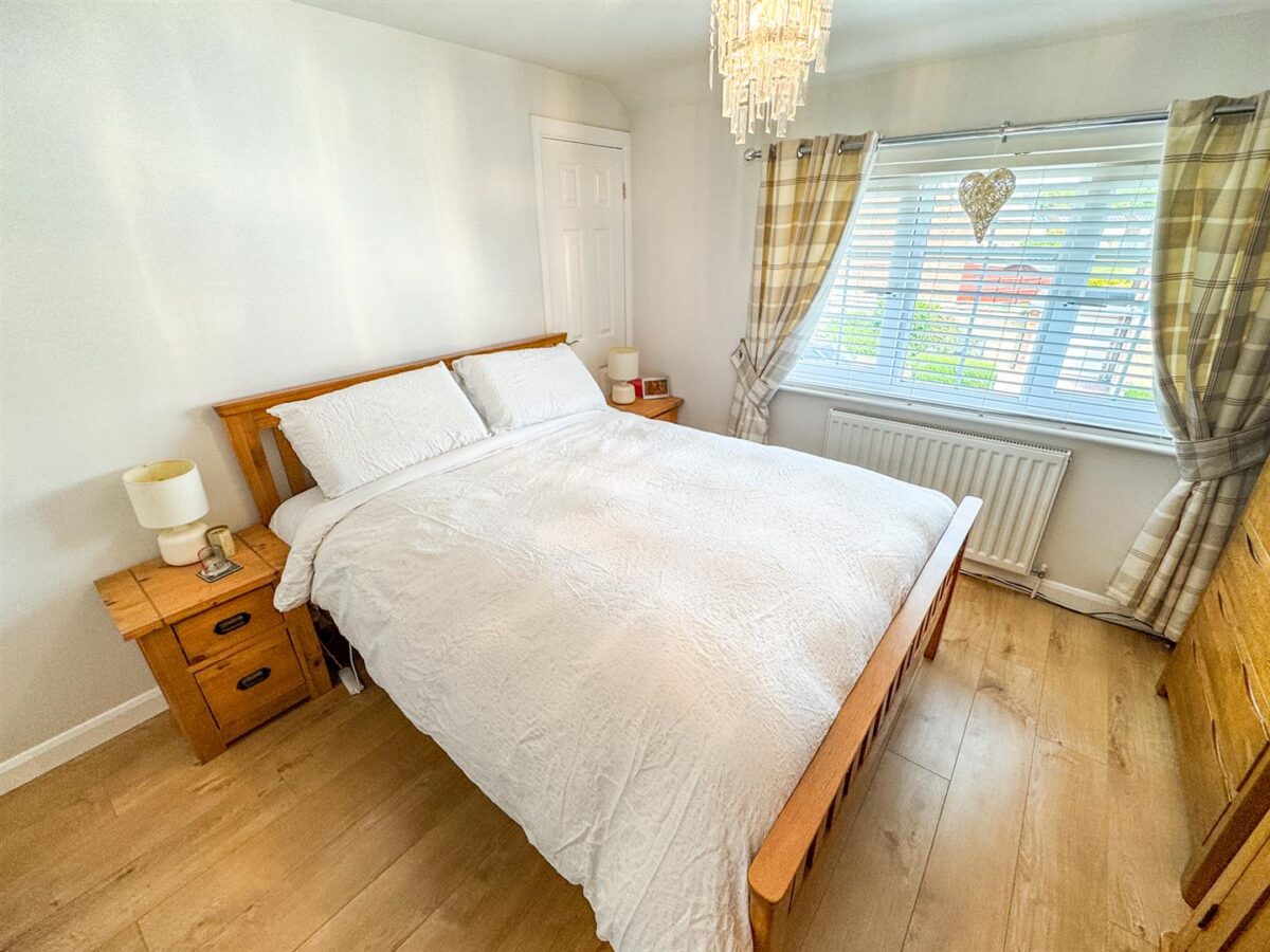 Mantlefield Road, Corby