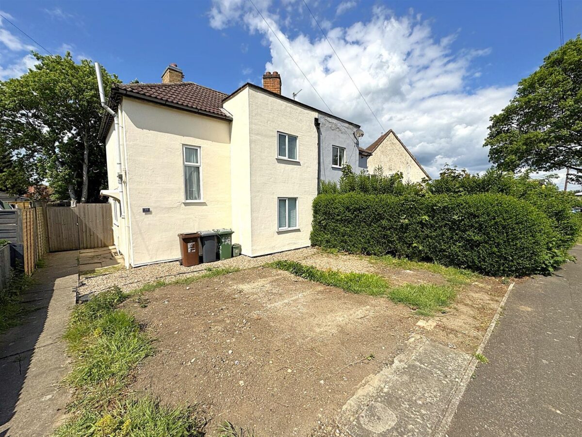 Pen Green Lane, Corby