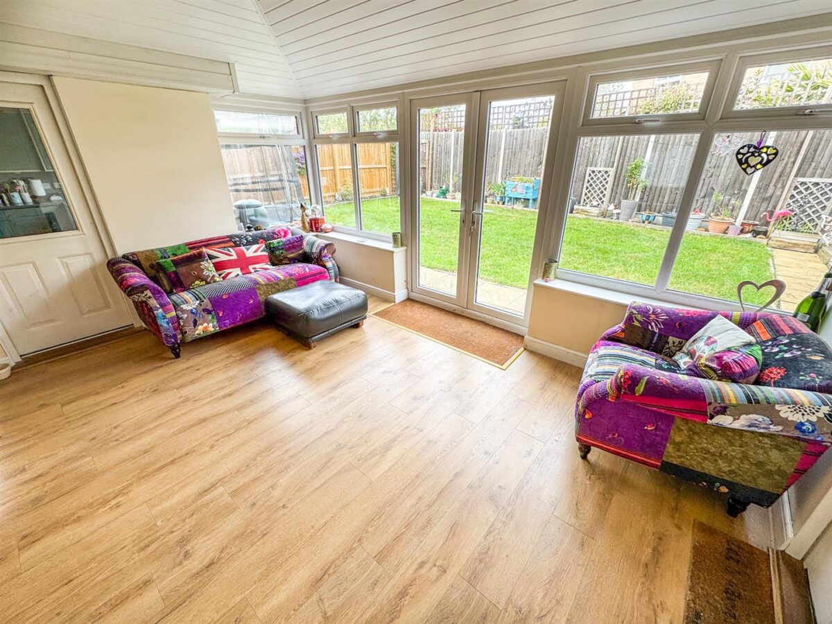 Cotswold Close, Corby