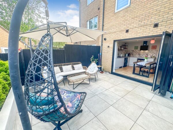 Gunnell Road, Corby