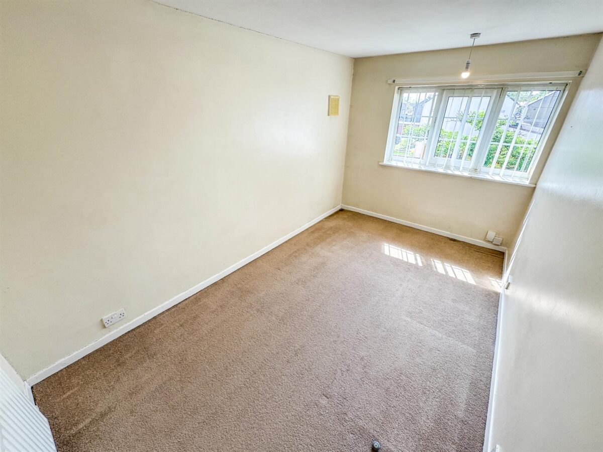 Cupar Crescent, Corby