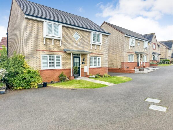 Hillary Close, Corby