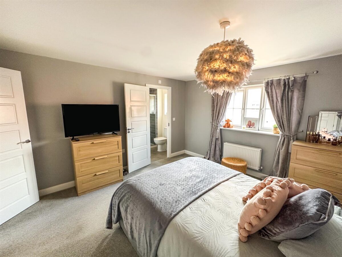 Aintree Road, Corby