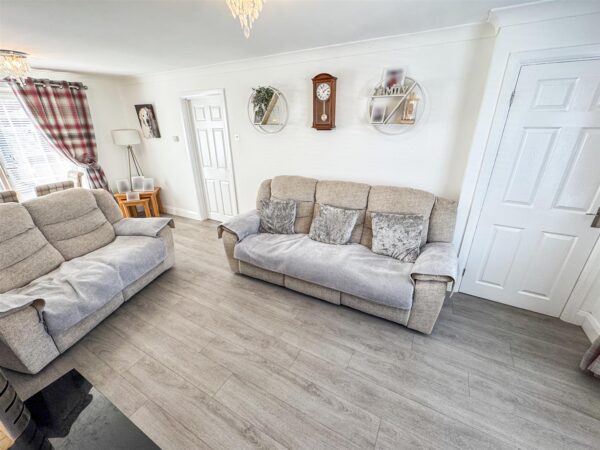 Mantlefield Road, Corby