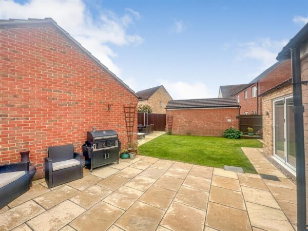 Ullswater Close, Corby