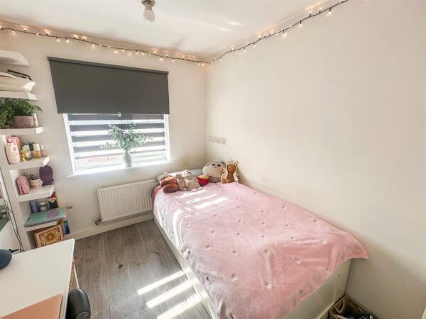 Gunnell Road, Corby