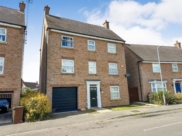 Dunnock Road, Corby