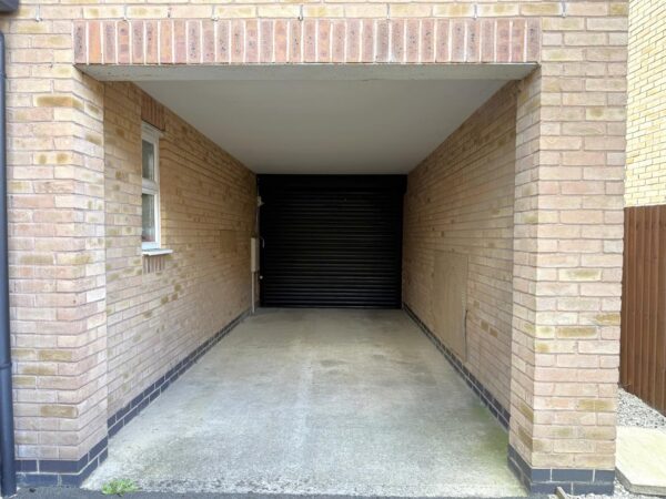 Dunnock Road, Corby