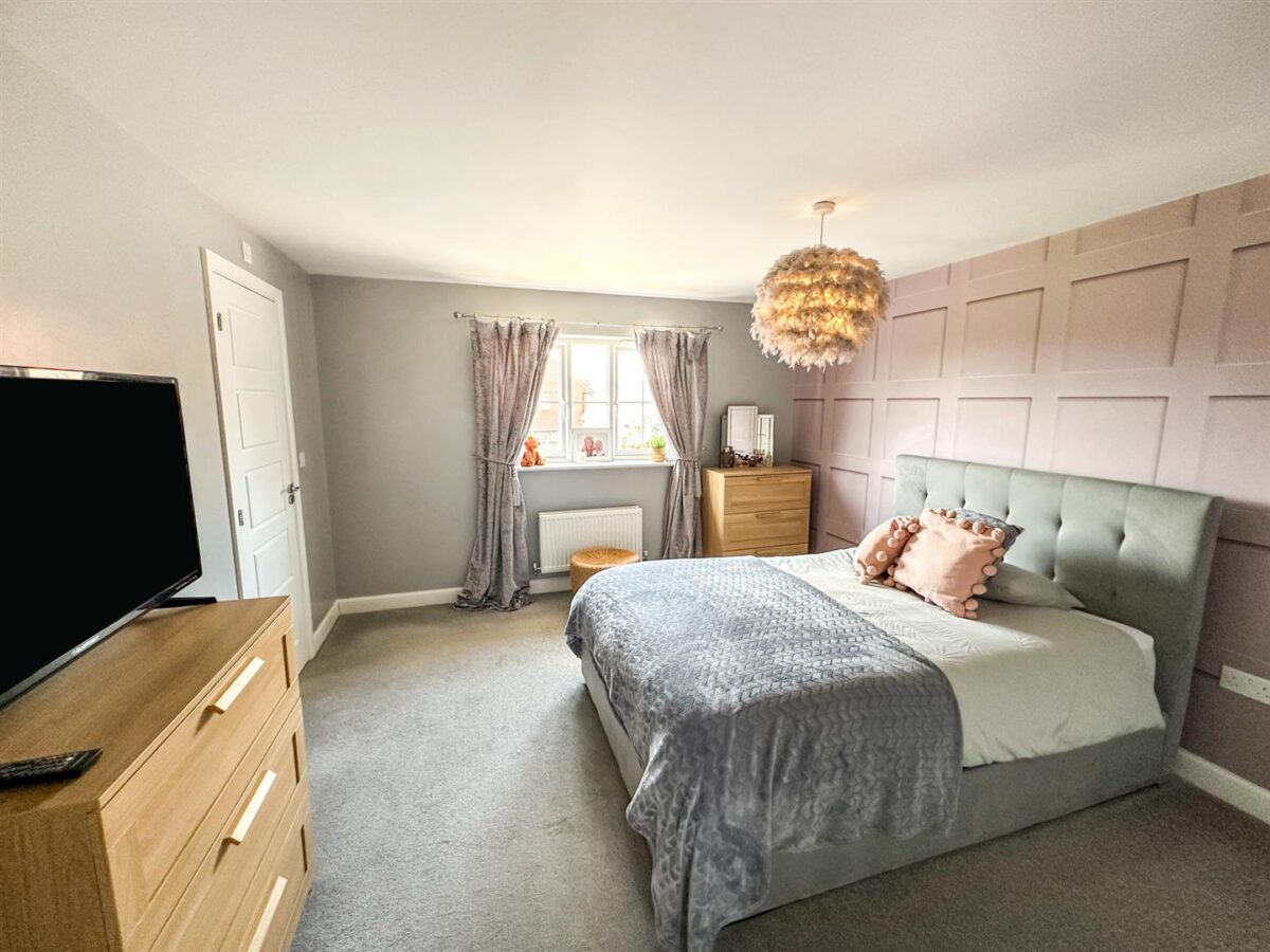 Aintree Road, Corby