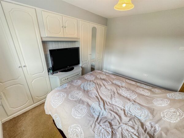 Cottingham Road, Corby