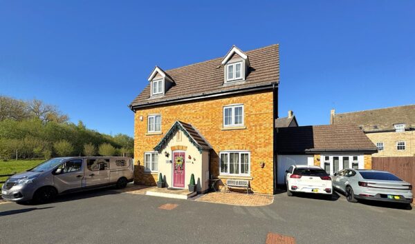 Cotswold Close, Corby