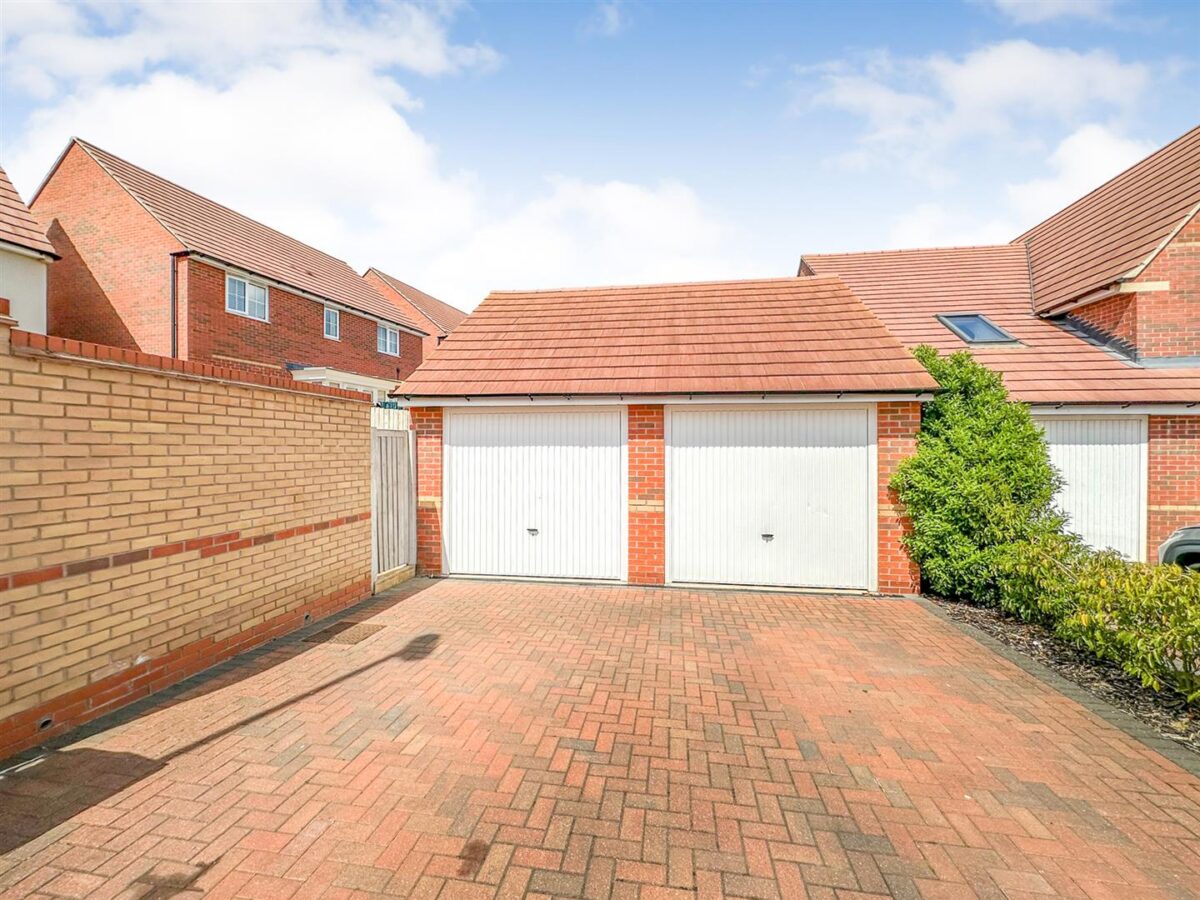 Aintree Road, Corby