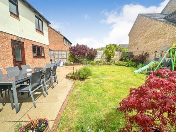 Little Meadow, Great Oakley, Corby