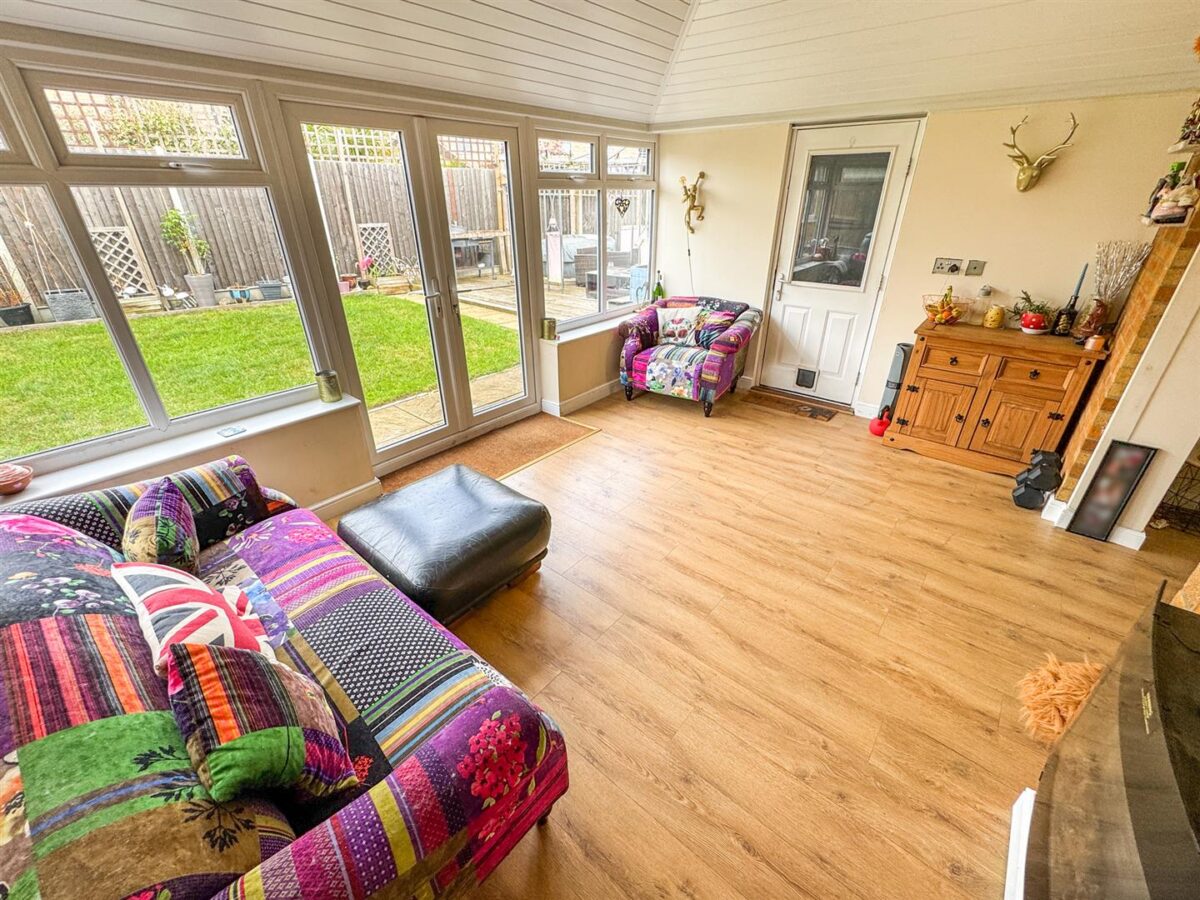 Cotswold Close, Corby