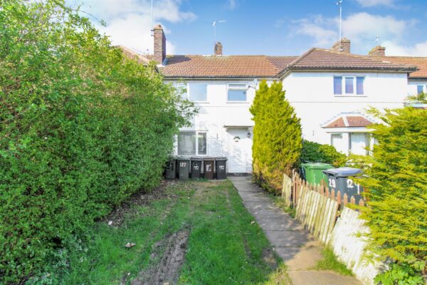 Whitworth Avenue, Corby