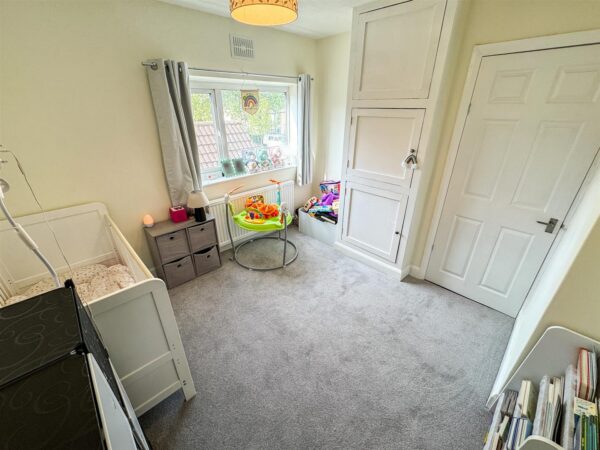 Faraday Grove, Corby