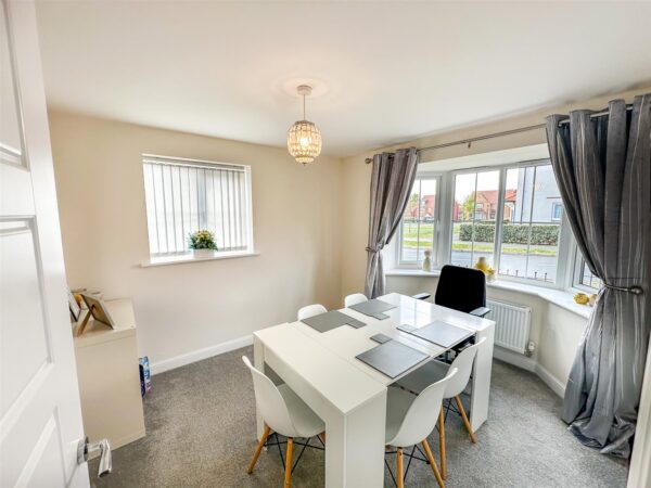 Aintree Road, Corby