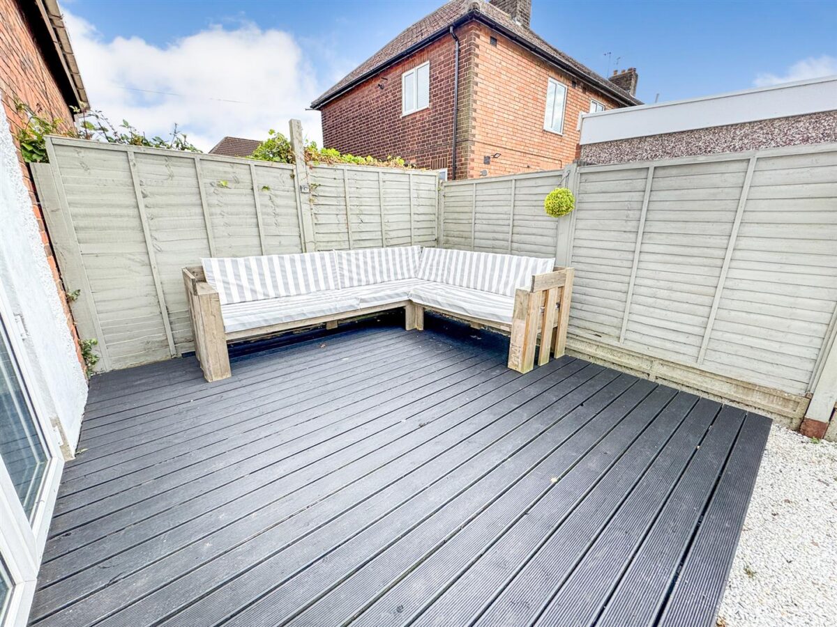 Faraday Grove, Corby