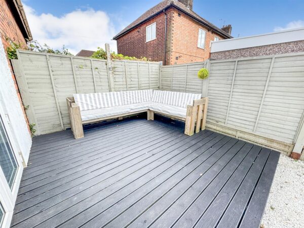 Faraday Grove, Corby
