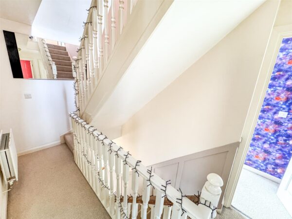 Cotswold Close, Corby