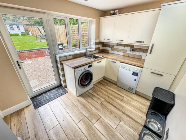 Cottingham Road, Corby
