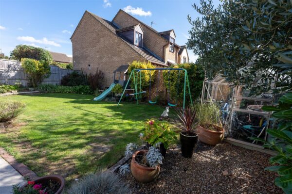 Little Meadow, Great Oakley, Corby