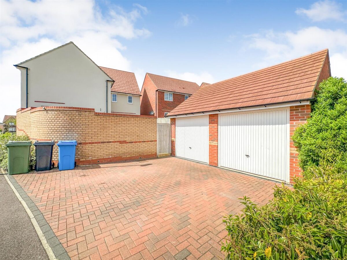 Aintree Road, Corby