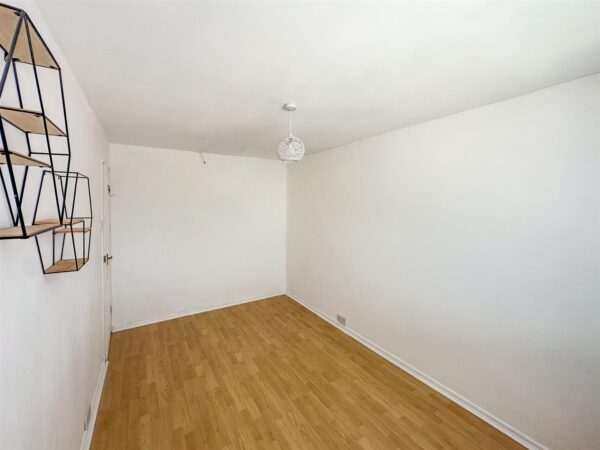 Cupar Crescent, Corby