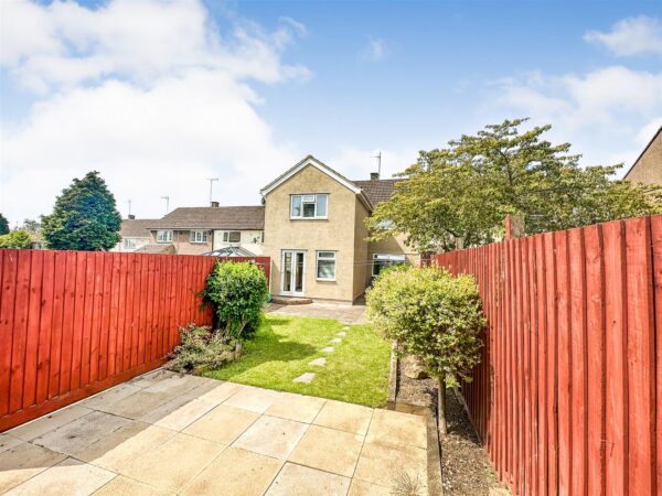 Cupar Crescent, Corby