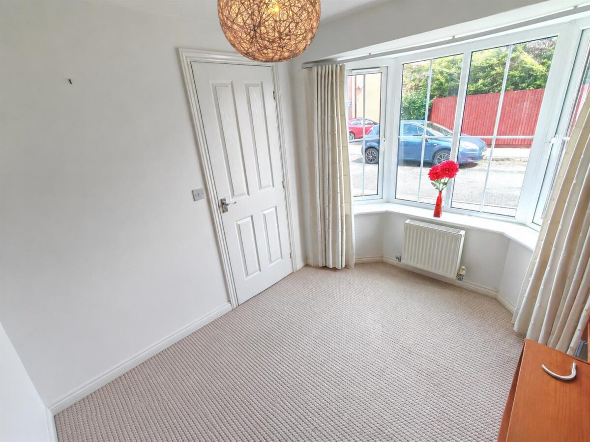 Lark Close, Corby