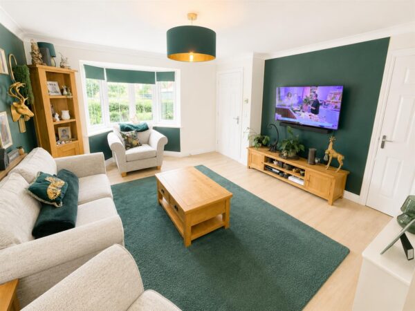 Fontwell Crescent, Corby