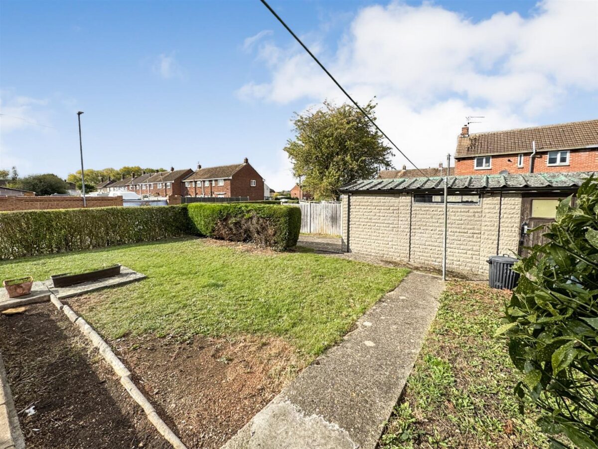 Cransley Gardens, Corby