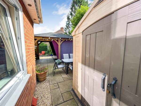 Upperfield Grove, Corby