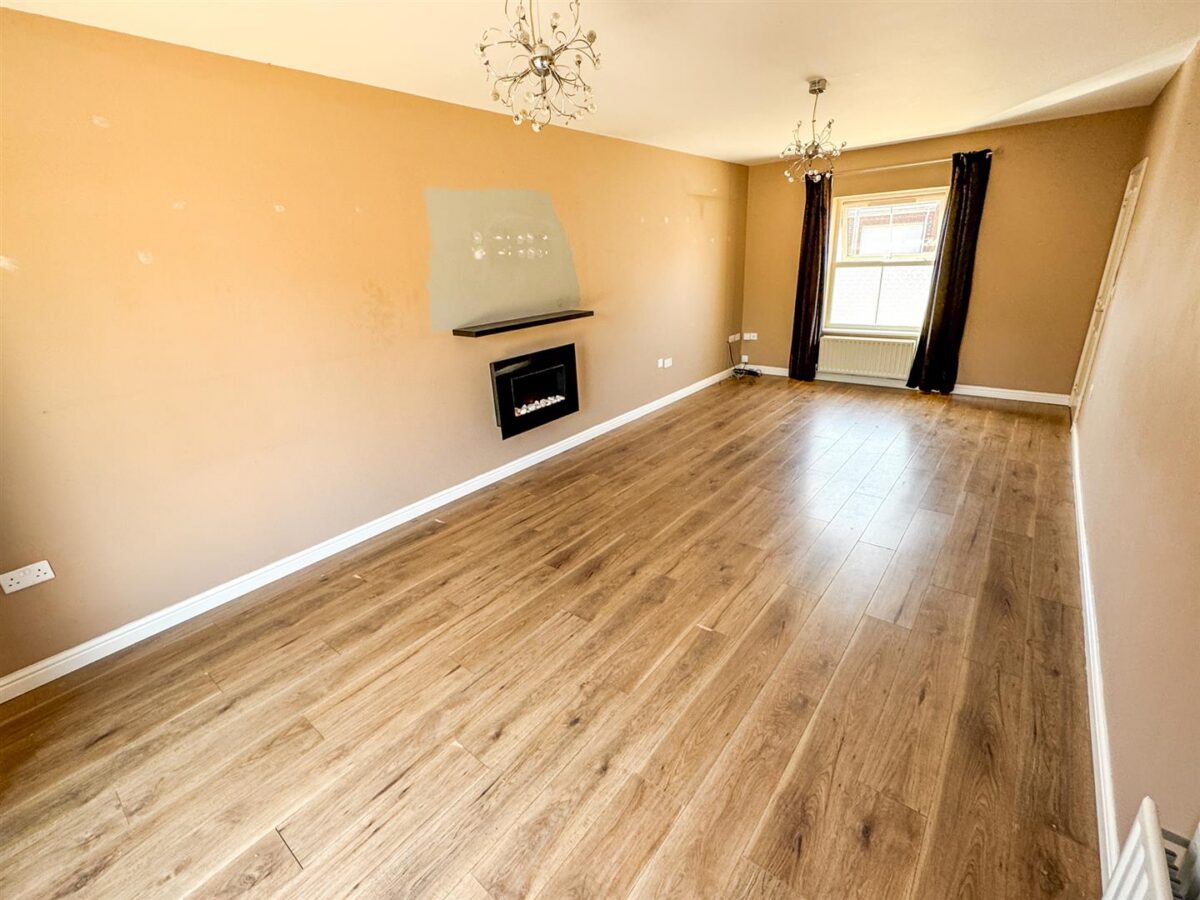 Wren Close, Corby