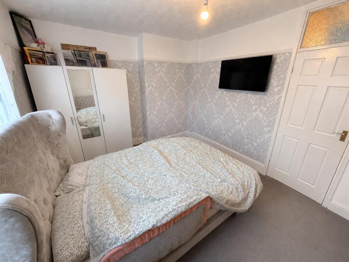 Upperfield Grove, Corby