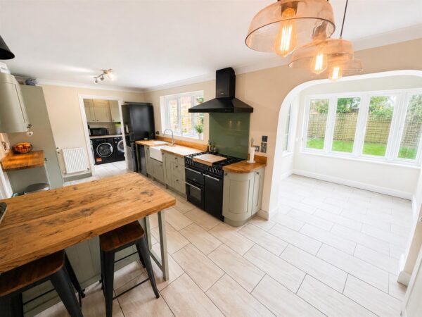 Fontwell Crescent, Corby
