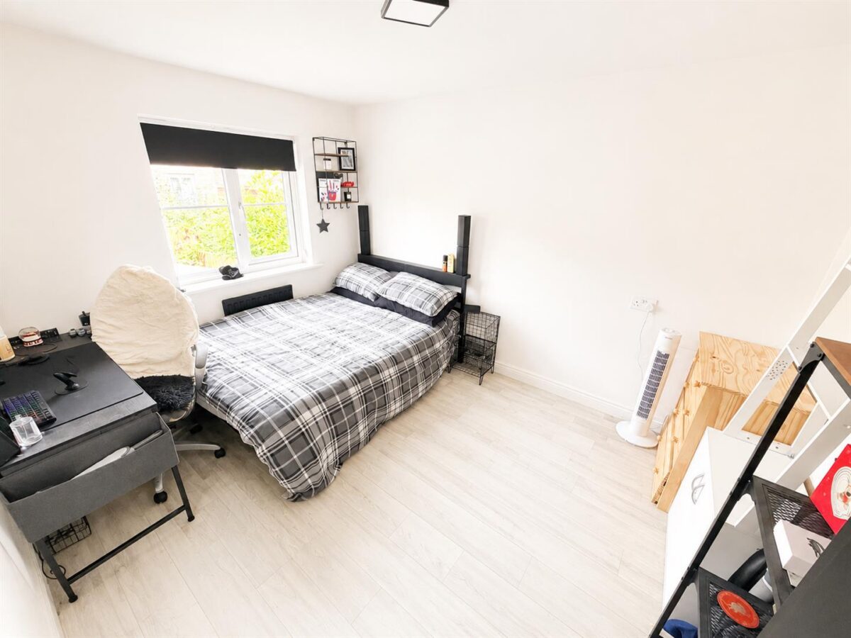 Fontwell Crescent, Corby