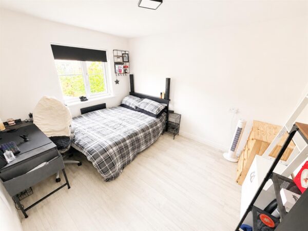 Fontwell Crescent, Corby
