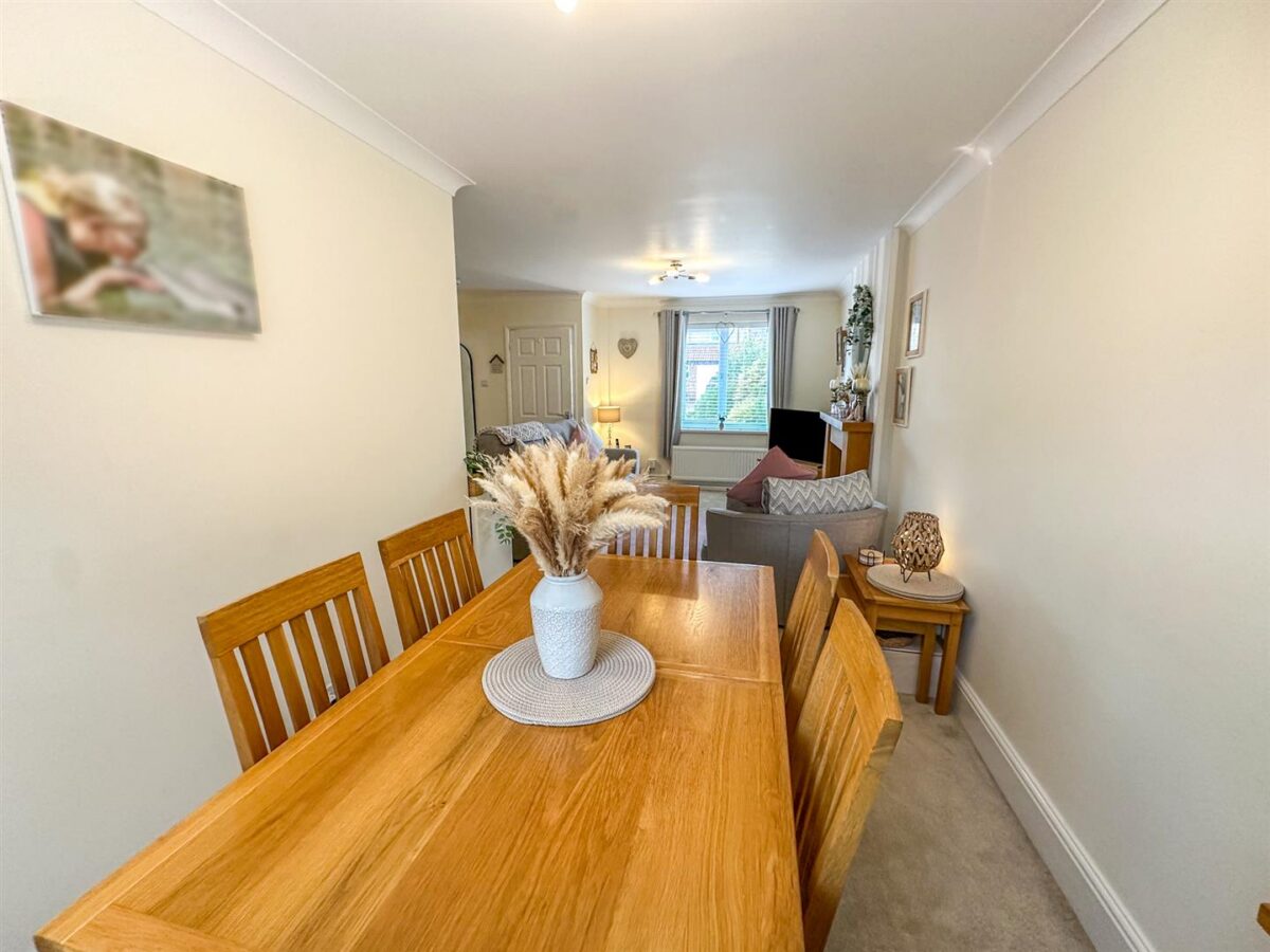 Applegarth Close, Corby