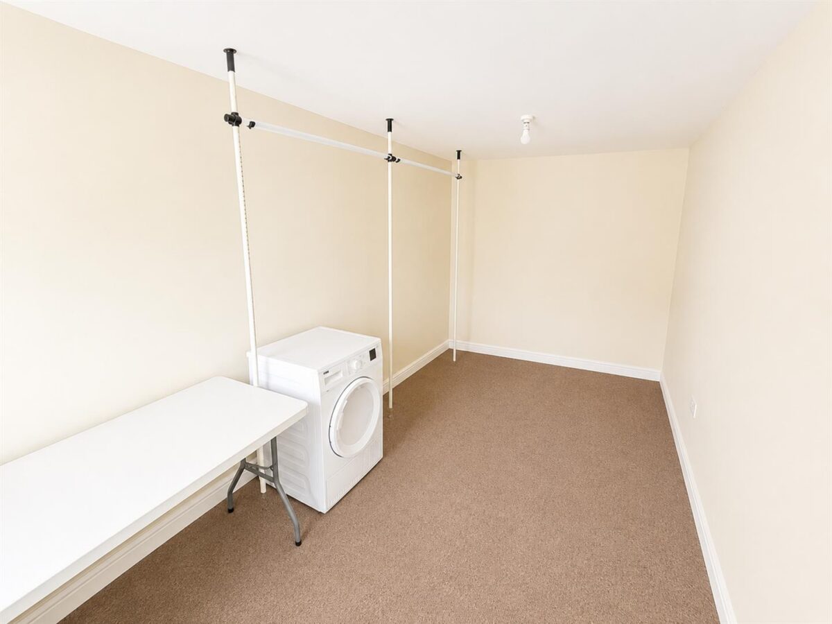 Fontwell Crescent, Corby