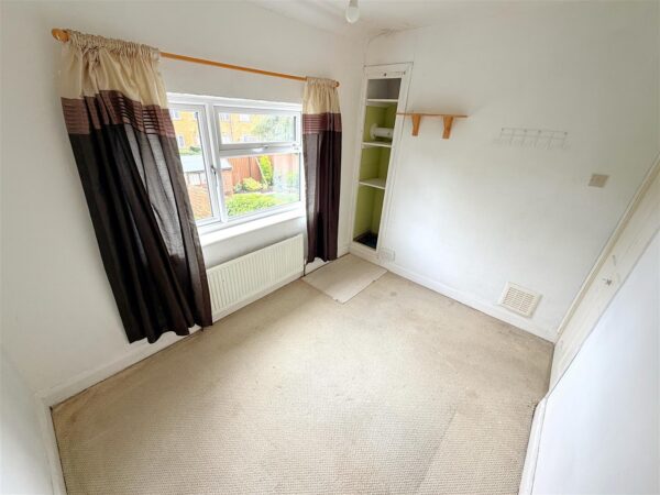 Parsons Grove, Corby