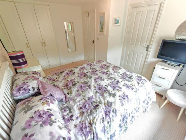Lark Close, Corby